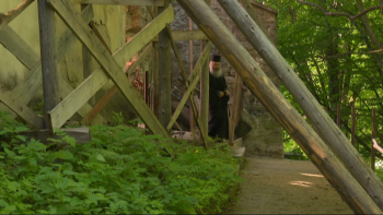 Reporter Special - Cand sfintii asteapta minuni de la oameni