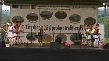 VIATA LA TARA - REŢETELE RĂZEŞILOR DIN BAZINUL DORNELOR