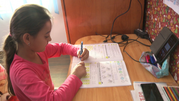 Reporter special - Educaţie din poartă în poartă