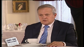 Ghici cine vine la cina? - Adrian Cotirlet